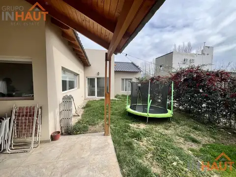 VENTA DE CASA TRES DORMITORIOS FERNANDEZ ORO