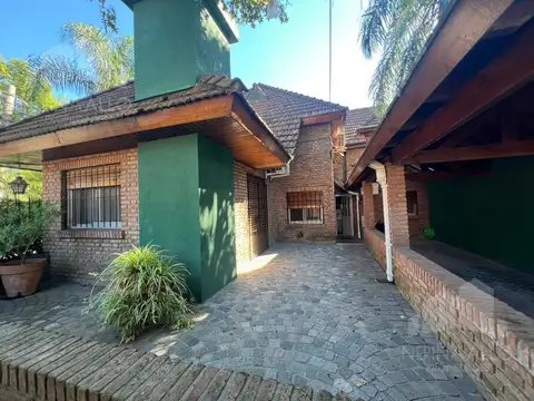 VENTA CASA 5 AMBIENTES EN ITUZAINGÓ NORTE 