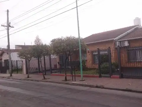 Castro Barros 600