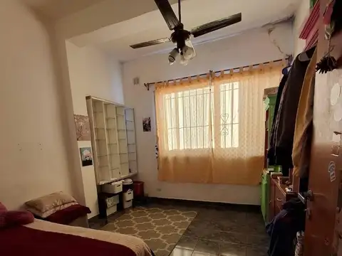 Vende PH 4 amb en Lanús Este refaccionado