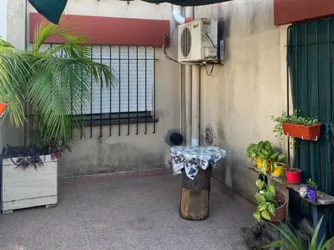 Depto Tipo Casa en Venta de 4 dormitorios