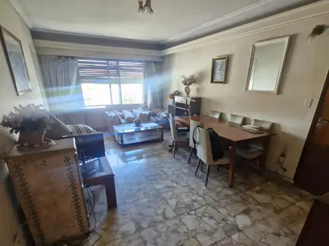 Avenida Andrés Rolón 600