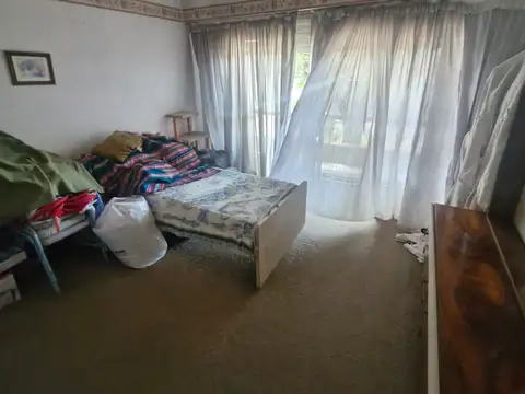 Local en Venta Via Púb.