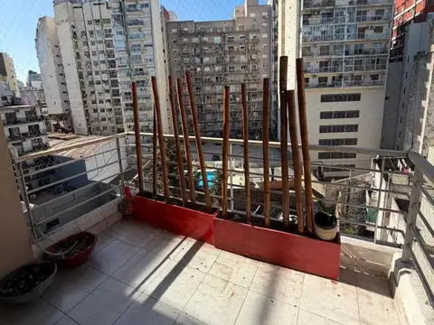 Venta. Departamento 4 Amb. Cochera. Charcas y Bonpland.