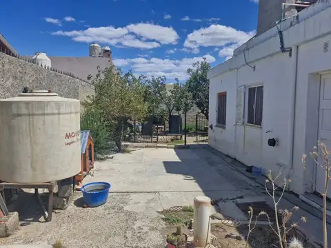 Casa 4 ambientes con 1 baño