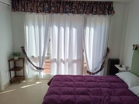 Venta Departamento con balcon terraza a la calle