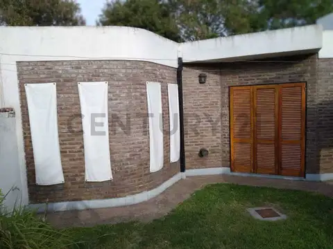 Casa en Venta con 1 cochera