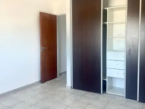 62 E/ 27 Y 28 , Piso 2