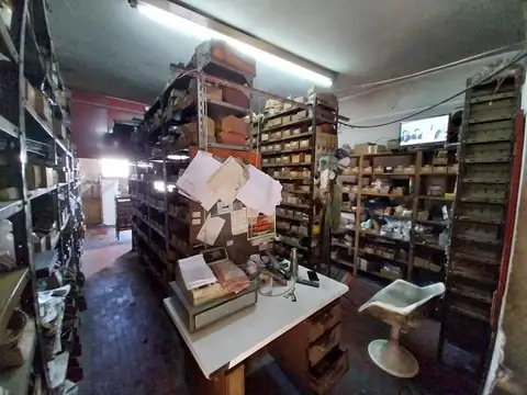 Casa con Local en venta  en  Ruta 21