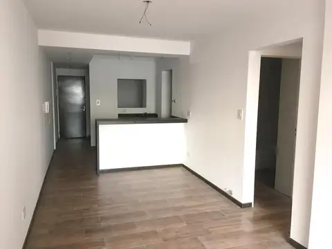 3 de Febrero 385 - 1 dormitorio con comodín