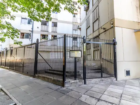 Departamento de 4 ambientes remodelado íntegramente. Piso alto! San Cristóbal