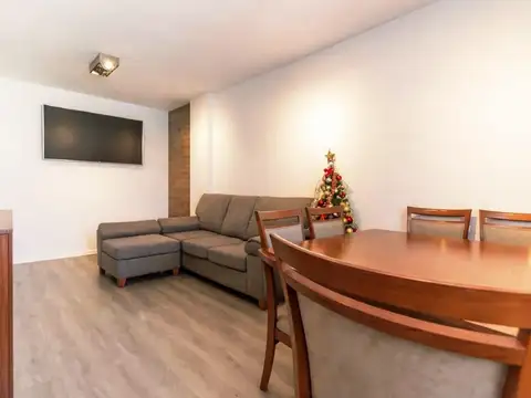 Departamento de 4 ambientes remodelado íntegramente. Piso alto! San Cristóbal