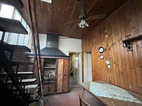 Depto Tipo Casa en Venta 50 años