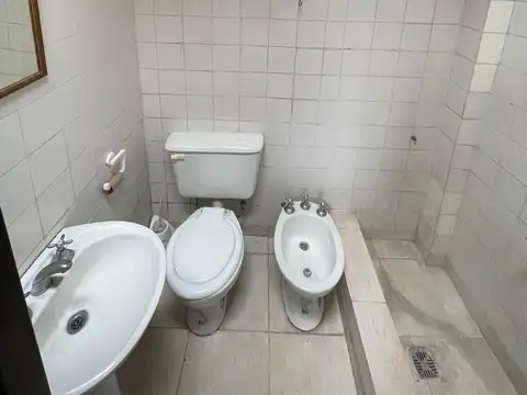 524 esq 21- Depto 1º piso por escalera- 1 dormitorio