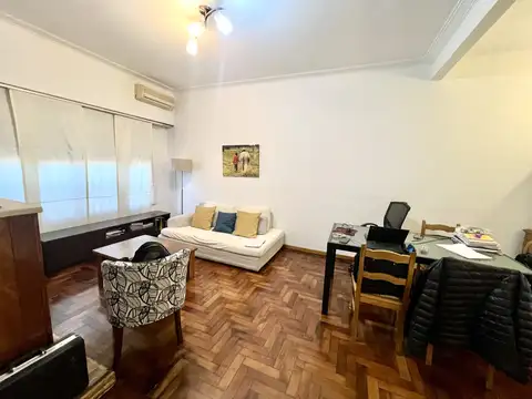 Casa en Alquiler con 1 cochera