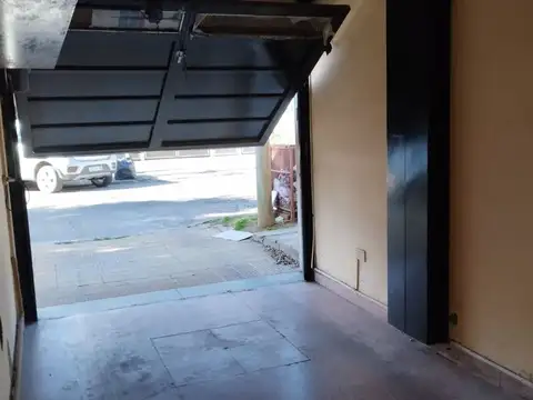 Venta de Casa a Refaccionar, oportunidad.