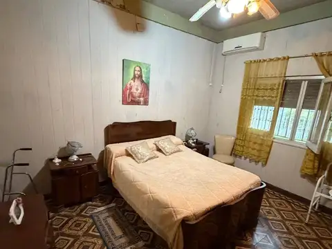 Casa 4 ambientes con 1 baño
