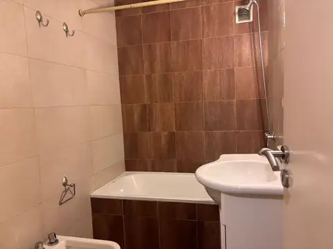 Alquiler Monoambiente Almagro - Una cuadra UTN Med