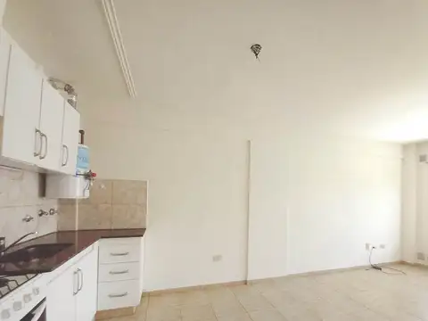 San Lorenzo 3800, Piso 01