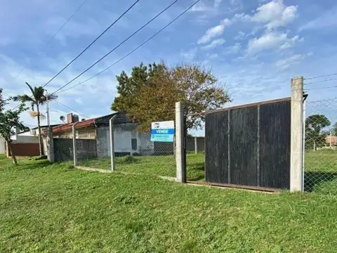 Amplio terreno en esquina