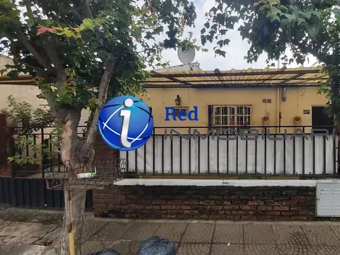 AMPLIA CASA CON DEPARTAMENTO