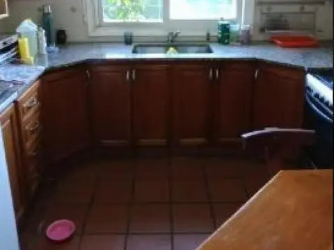 Casa 5 ambientes con 1 baño