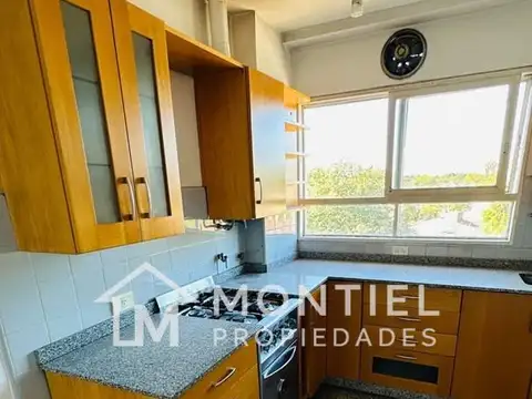 Departamento 4 ambientes con 2 baños