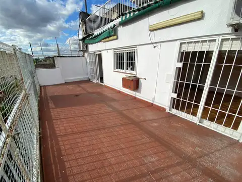 Departamento 3 ambientes en alquiler en Floresta