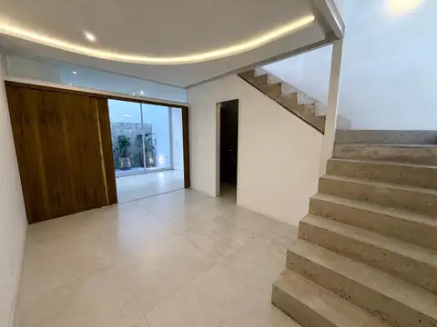 Ph de 3 ambientes a estrenar con patio