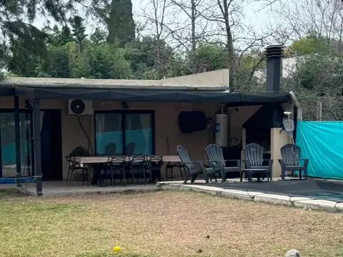 CASA EN VENTA -TORTUGUITAS