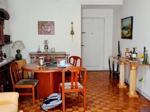 Valentín Gómez 3700, Piso 1