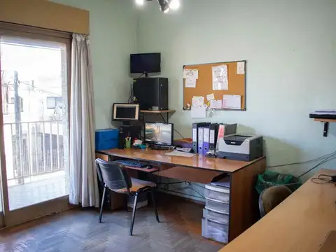 Casa 5 ambientes con 1 baño