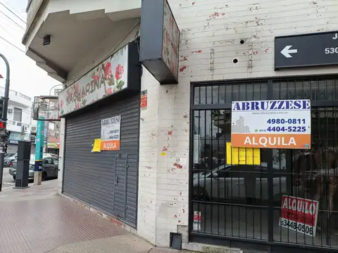 Local en ESQUINA Comercial Muy Buena cuadra - APTO VARIOS destinos - Sin gastos de Expensas -