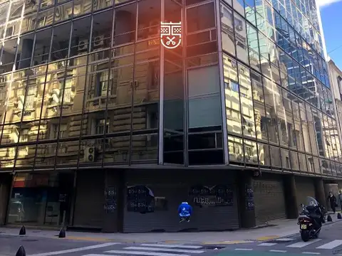Excelente Local con oficinas - Reconquista Esq. Sarmiento