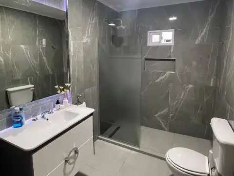 Casa 3 ambientes con 2 baños