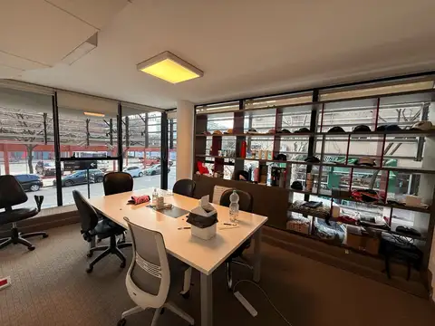 Oficina de 100m2 en ESQUINA con Cochera en MIRABILIA - Polo Audiovisual
