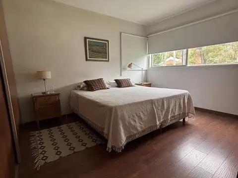 Casa 6 ambientes con 3 baños