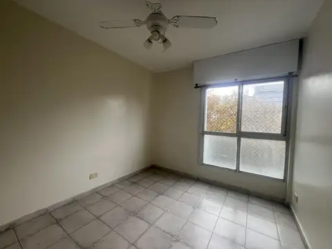 Departamento en Alquiler en Boca, $ 650.000