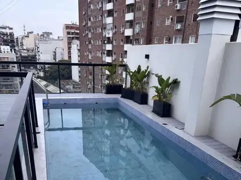 Julián Álvarez e/ Paraguay y Mansilla