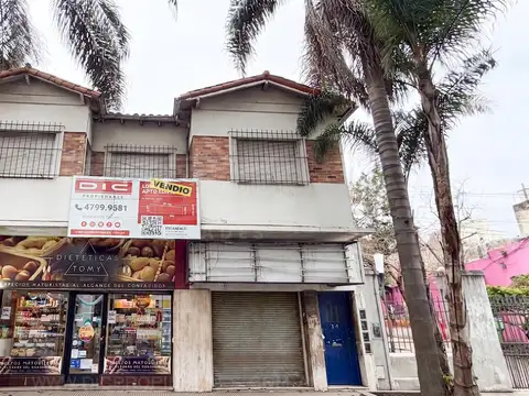 Gobernador Ugarte  al 1500 entre Avenida Maipu y Juan de Garay