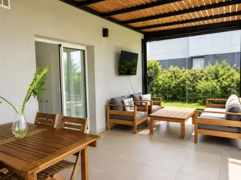 Casa en Venta en Pilar del Este - Santa Elena, USD 290.000