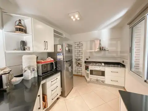 Departamento 4 ambientes con 2 baños