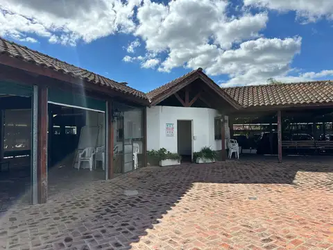 Casa 4 ambientes con 1 baño