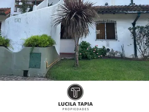 Casa Blanca Mediterranea sobre Calle Alberti