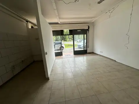 Local en Alquiler en Del Viso, $ 620.000