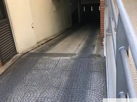 13 E/ 43 y Plaza Paso-Cochera en alquiler 100