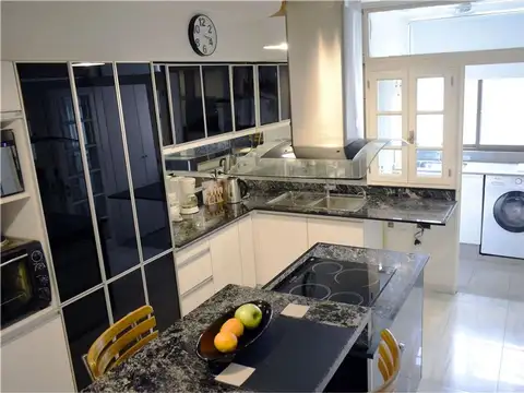 Departamento en Venta de 6 ambientes