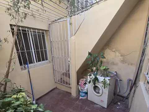 Depto Tipo Casa 4 ambientes con 1 baño