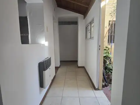 Depto Tipo Casa en Venta en Abasto, USD 64.000