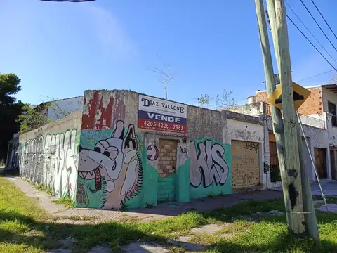 Terreno en esquina. Ideal inversor.